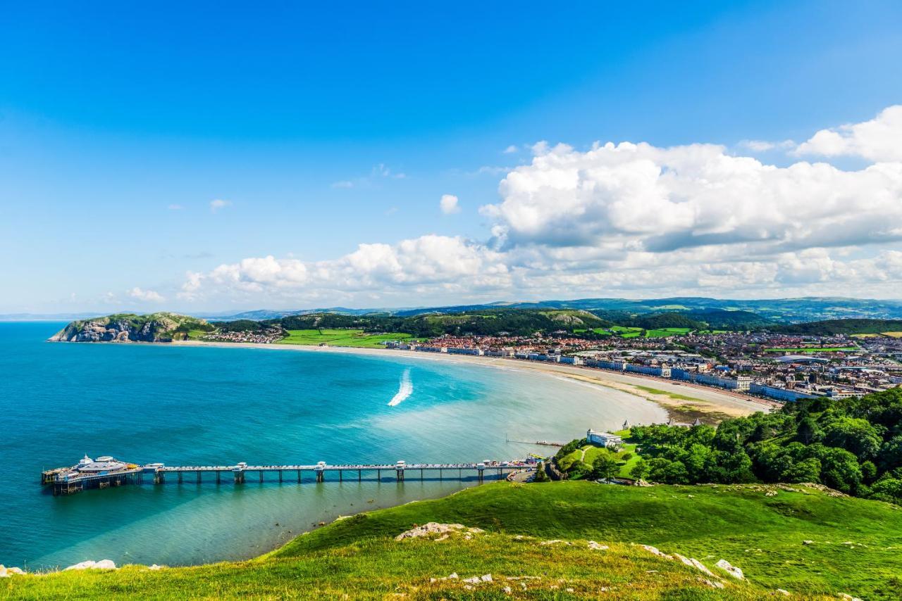 The Rosedene Hotell Llandudno Exteriör bild