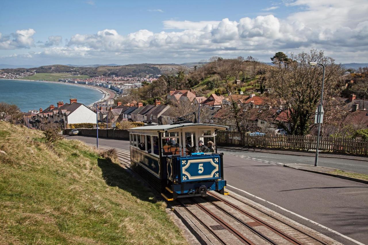 The Rosedene Hotell Llandudno Exteriör bild