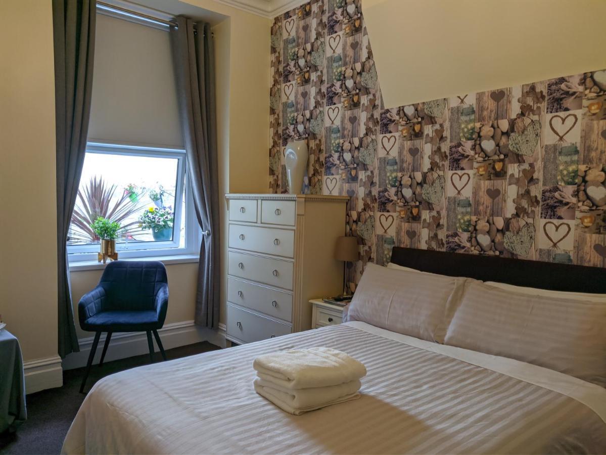The Rosedene Hotell Llandudno Exteriör bild