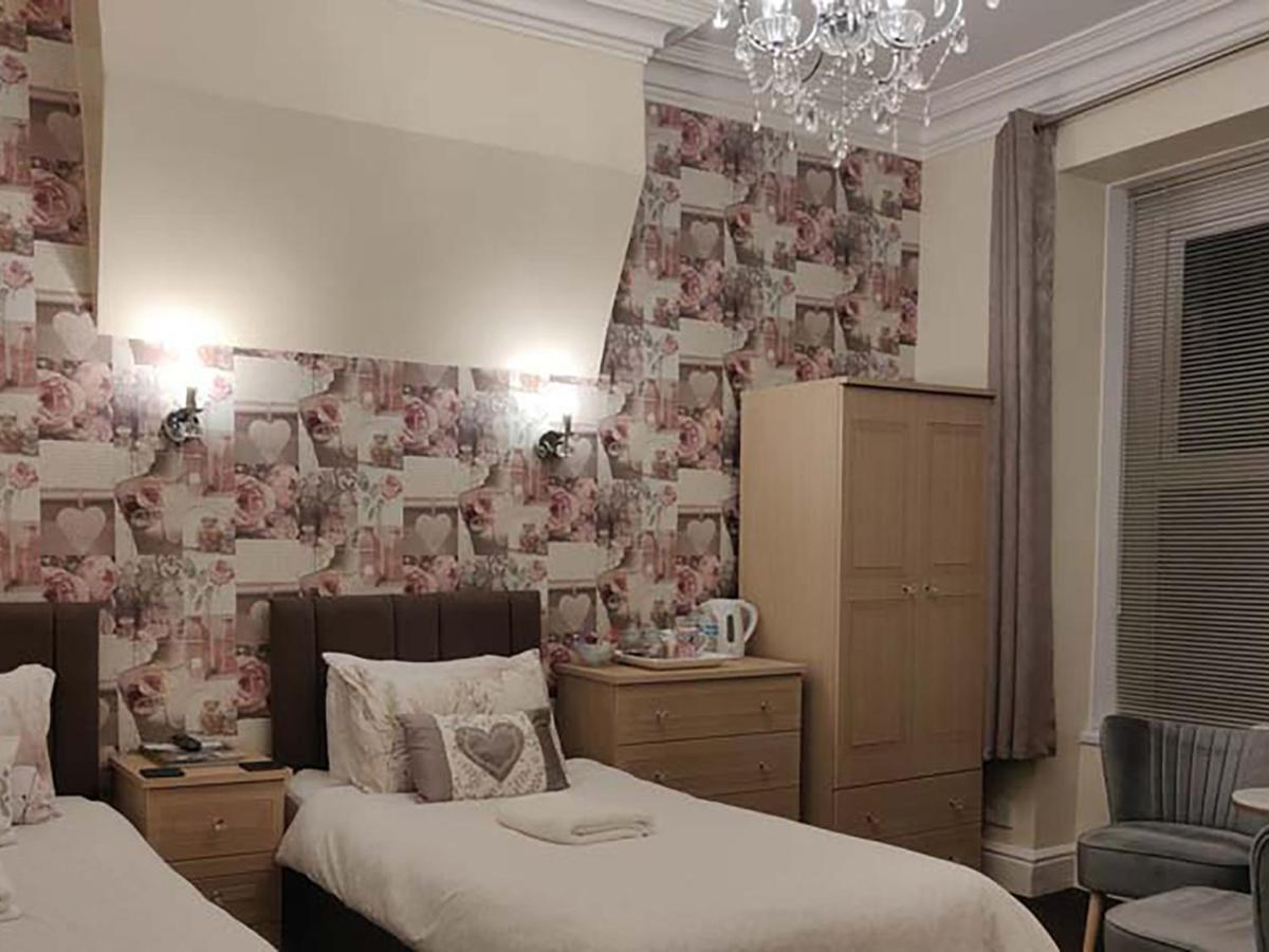 The Rosedene Hotell Llandudno Exteriör bild