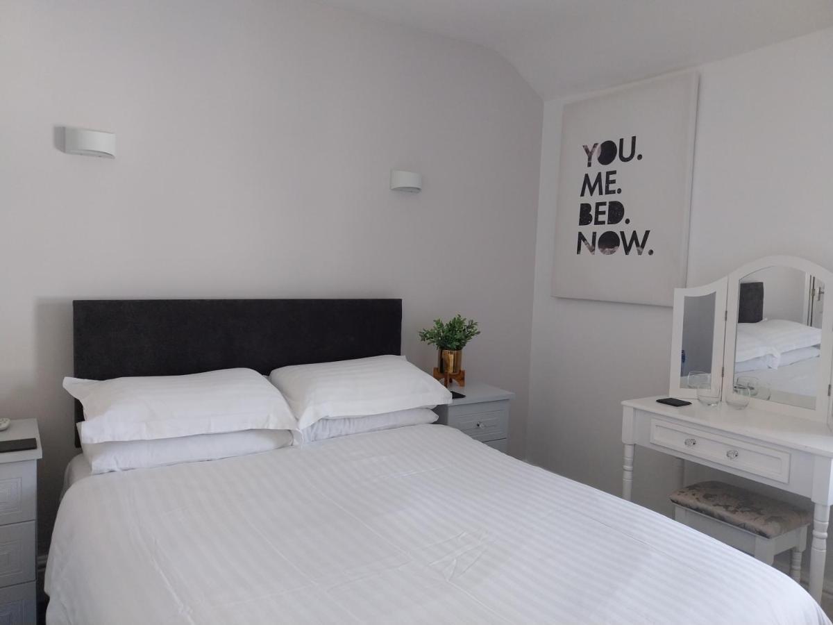 The Rosedene Hotell Llandudno Exteriör bild