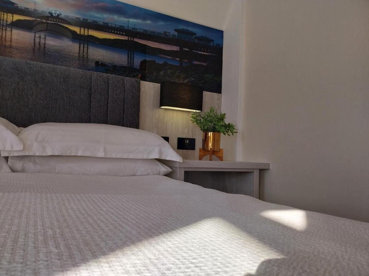 The Rosedene Hotell Llandudno Exteriör bild