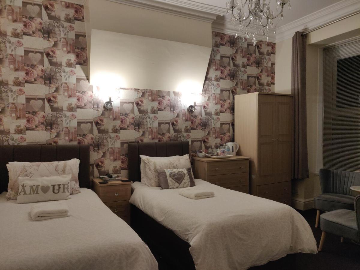 The Rosedene Hotell Llandudno Exteriör bild