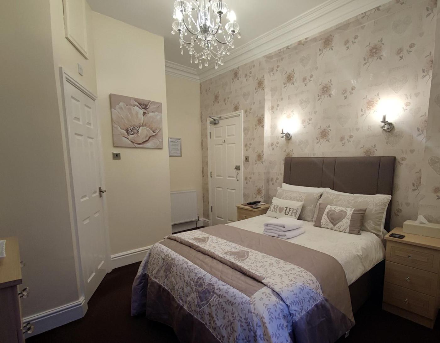 The Rosedene Hotell Llandudno Exteriör bild