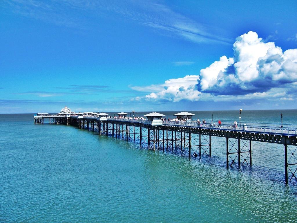 The Rosedene Hotell Llandudno Exteriör bild